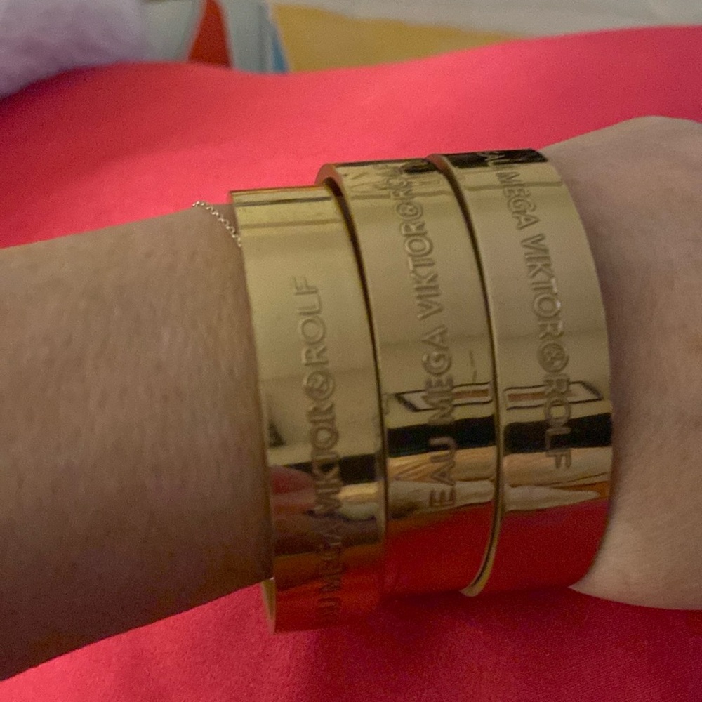 Vintage Viktor & Rolf gold bangles ⚜️